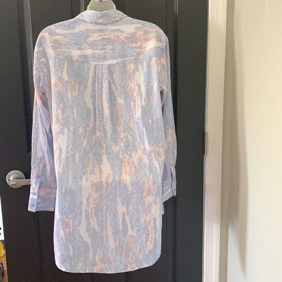 Nine West Abstract Watercolor Button-Down Blouse — Size XS - Picture 5 of 7